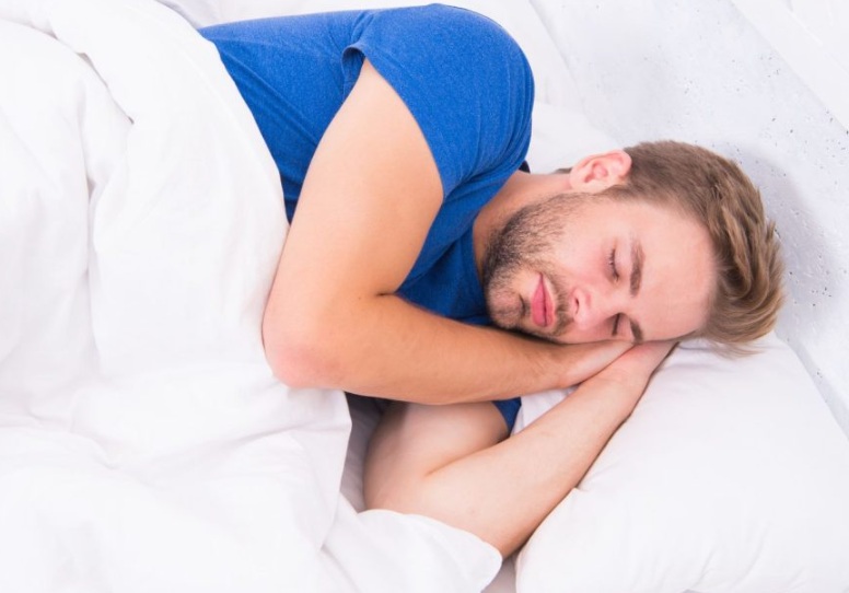 Badan Terasa Melayang dan Susah Tidur (atau Melayang Saat Tidur)