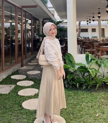 ide outfit hijab tahun baru