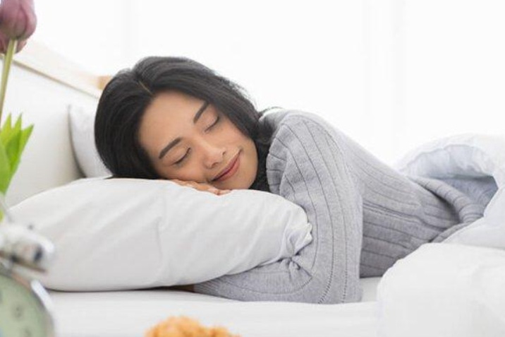 jam tidur yang baik untuk kecantikan