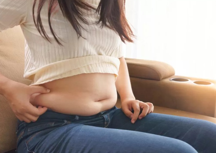 cara mengatasi perut buncit pada wanita